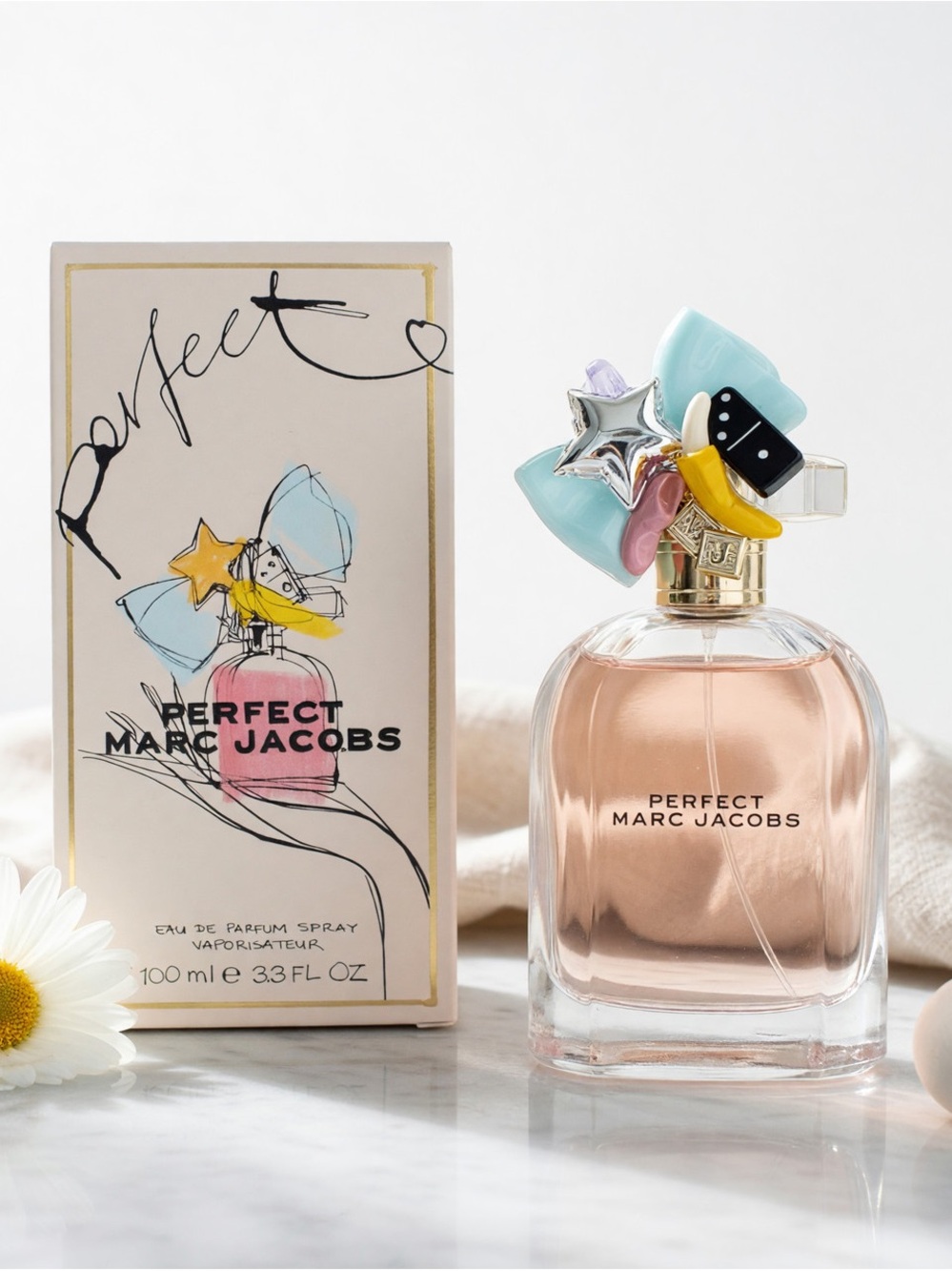 Marc Jacobs Perfect Eau de Parfum — Soft Peachy Bottle with Multicolor Charm Cap
